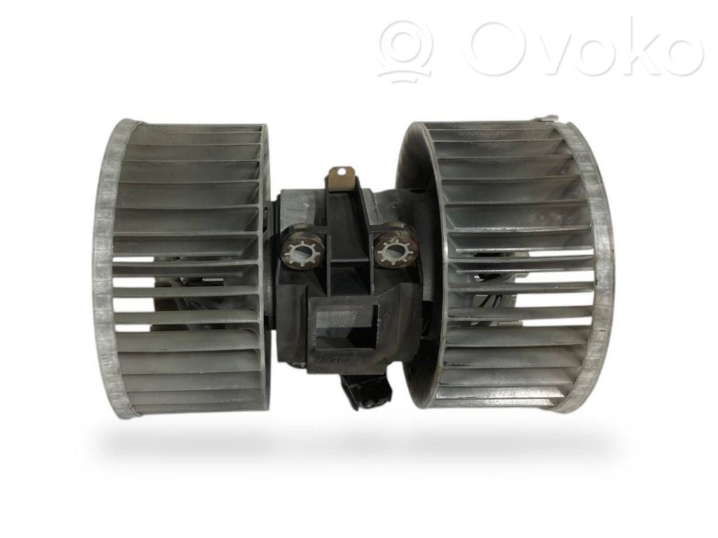 Small radiator fan