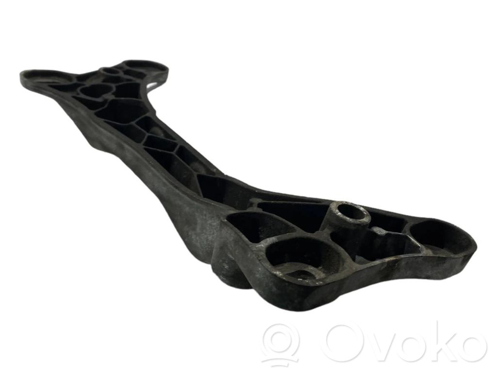 Transmission mounting bracket