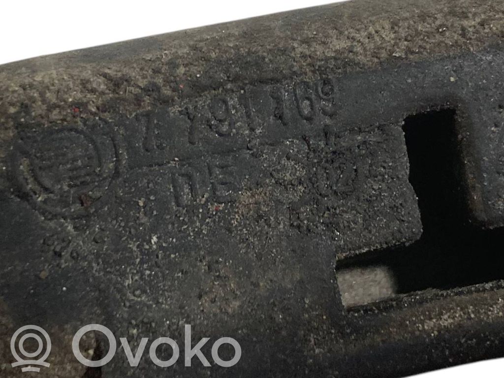 Держатель/кронштейн радиатора(ов)