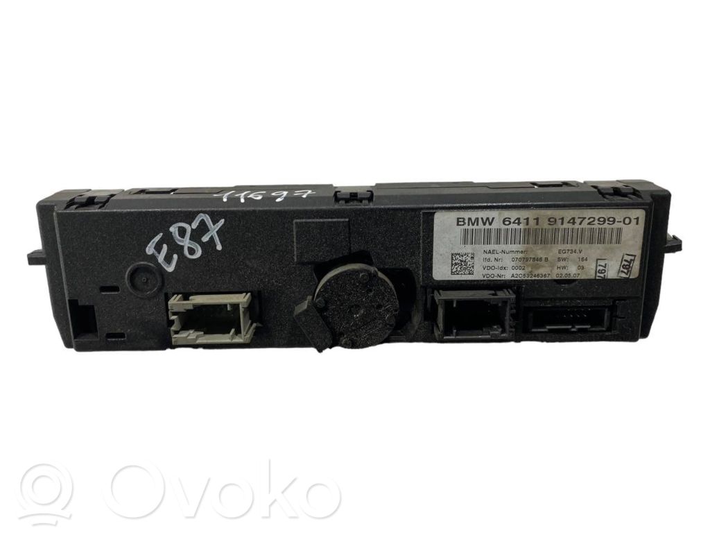 Air conditioning / climate control / interior heating control unit (in the passenger compartment)