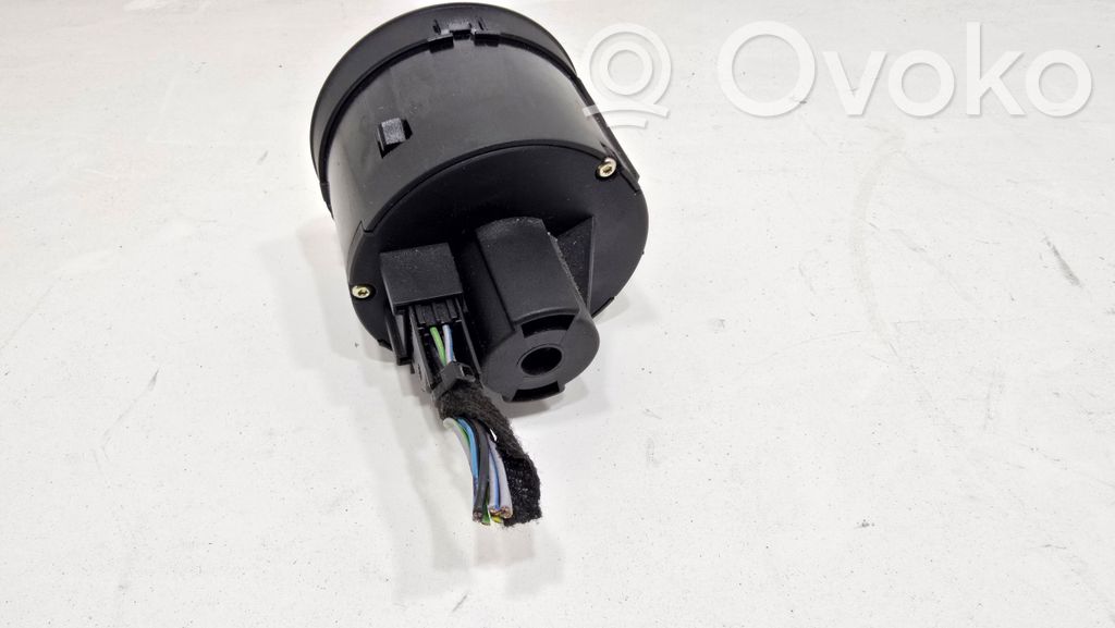 Headlight switch