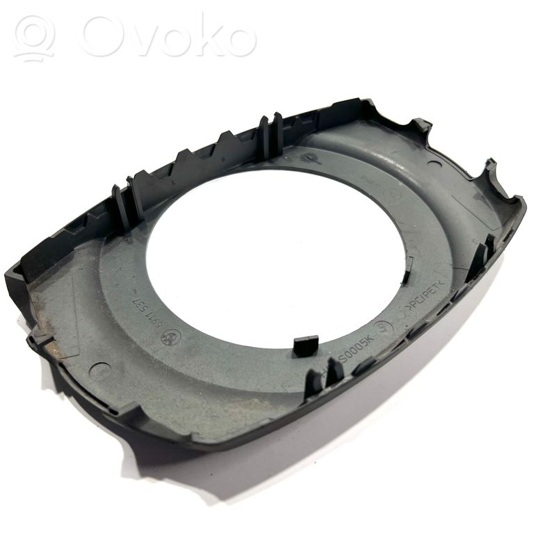 Steering axle trim