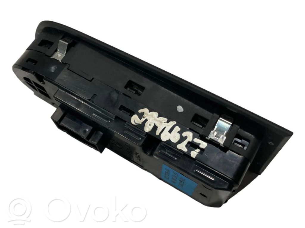 Power window switch