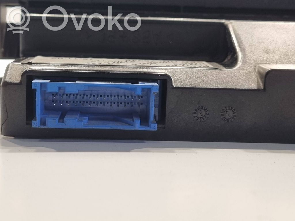 Gaisa kondicioniera / klimata kontroles / salona apsildes vadības bloks (salonā)