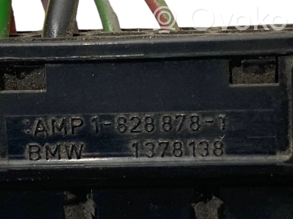 Контакты выключателя зажигания