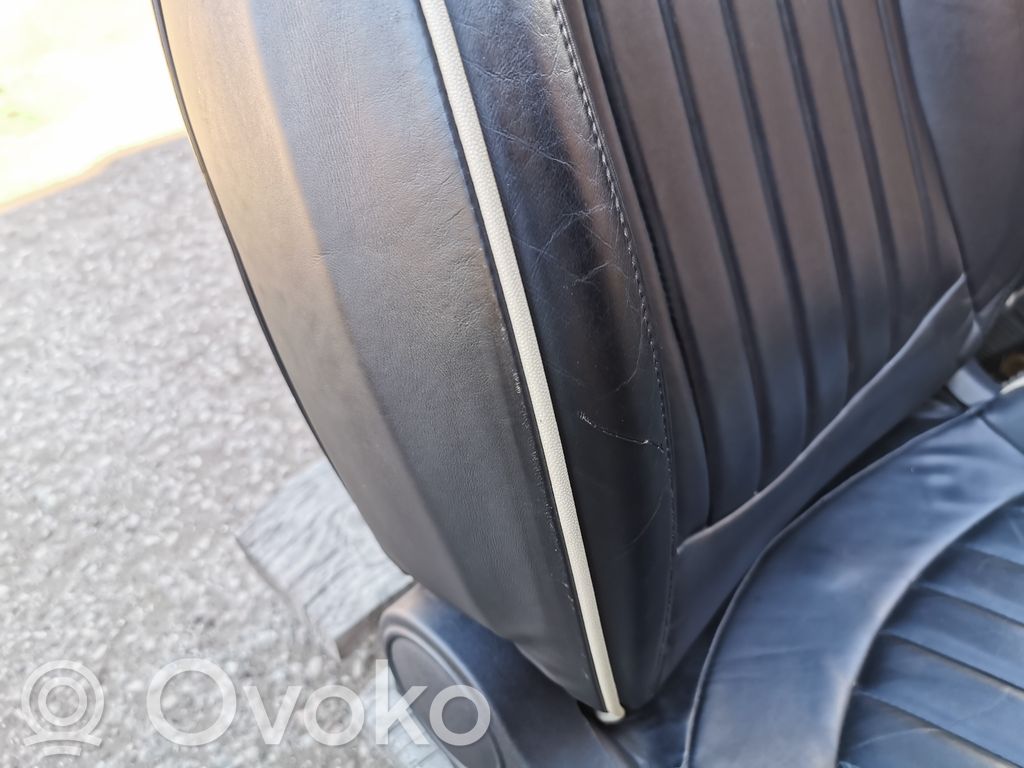 Salona daļu komplekts