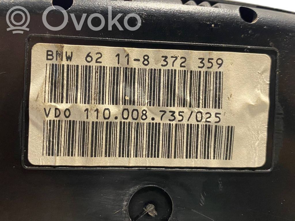 Speedometer (in the instrument panel)