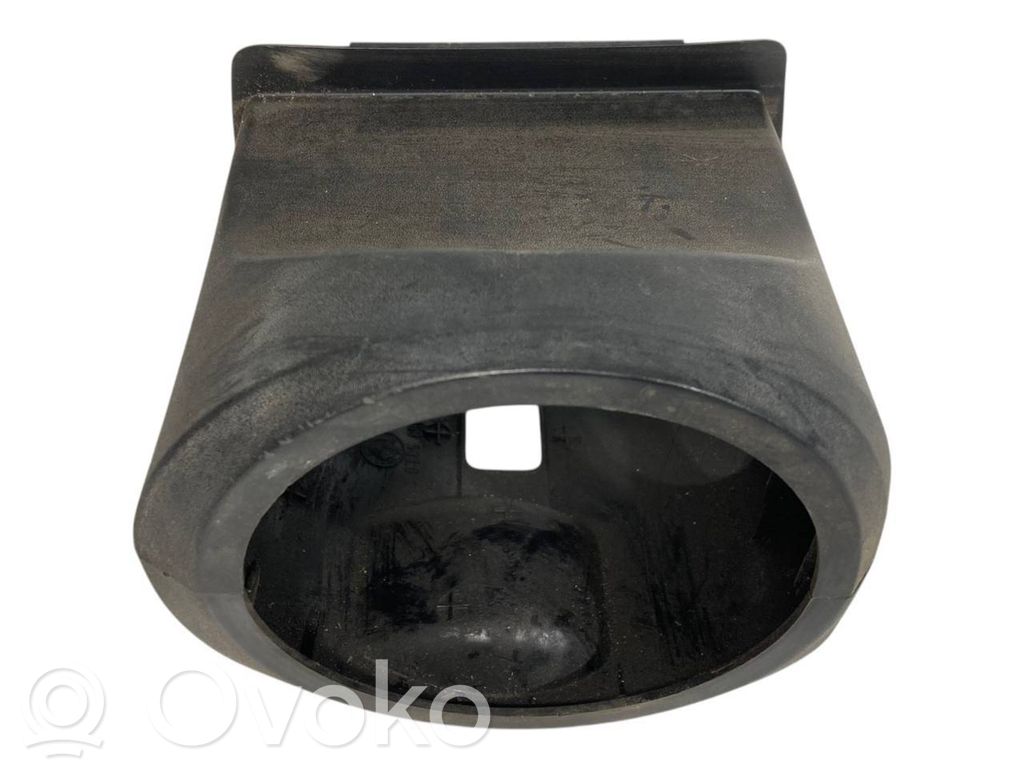 Steering axle trim