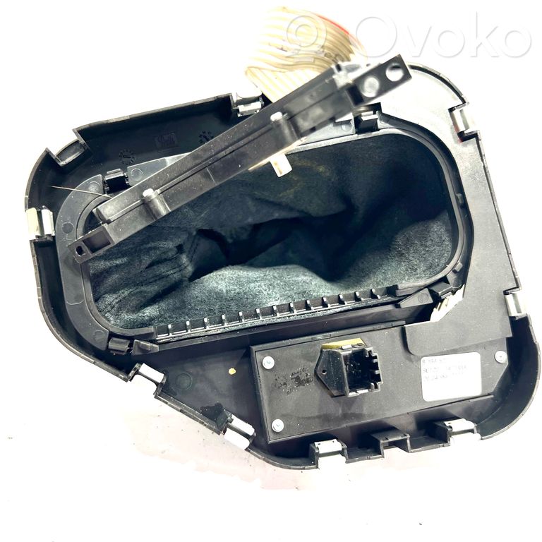 Switching mechanism (sliding mechanism)