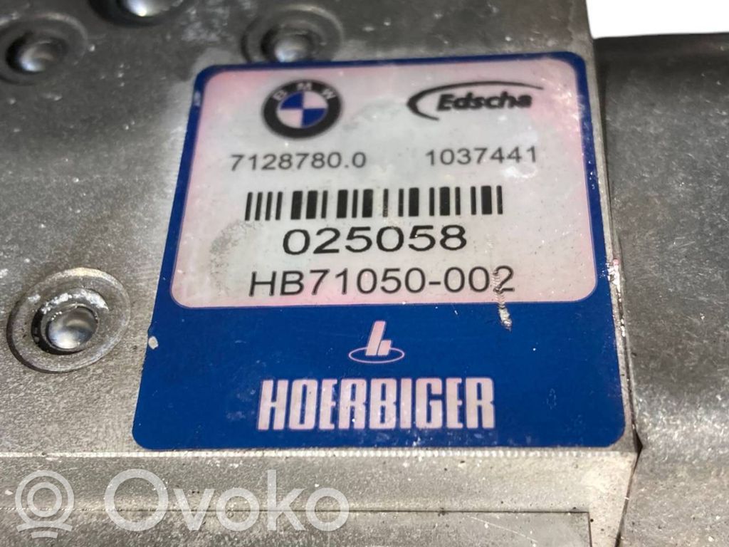 Galvenais hidrauliskais jumta cilindrs