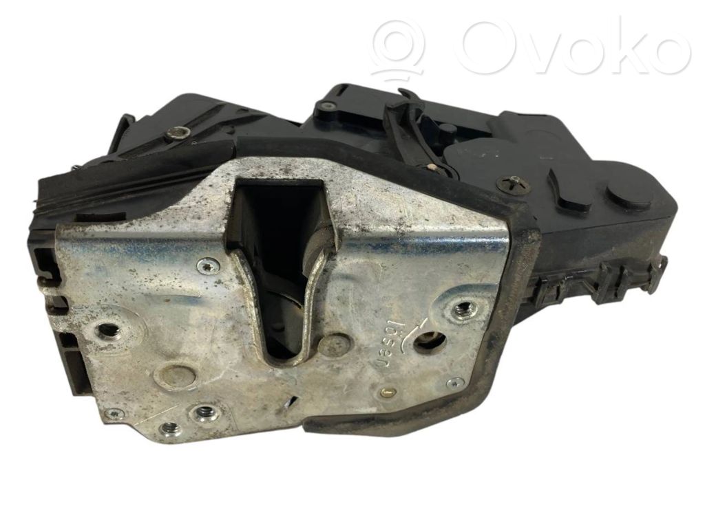 Aizmugurē slēdzene