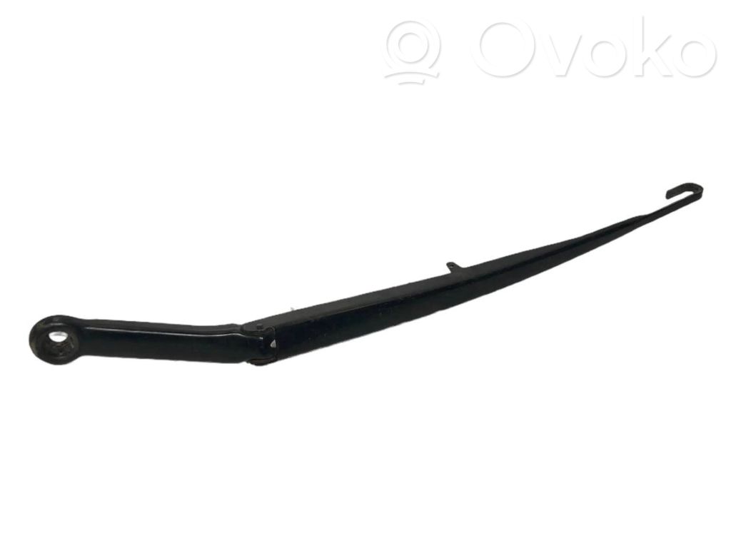 Windshield wiper arm