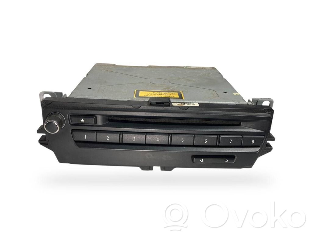 Radio / CD/DVD atskaņotājs / navigācija