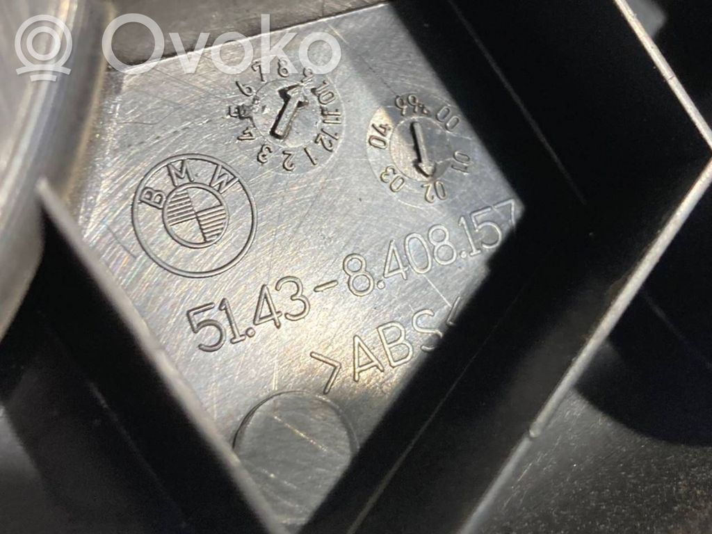 Dzinēja pārsega attaisīšanas rokturītis