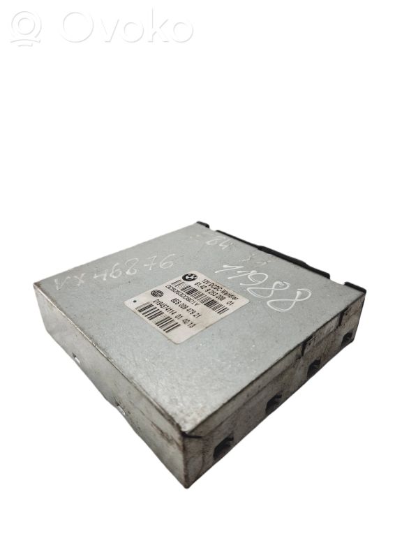 Voltage converter / converter module