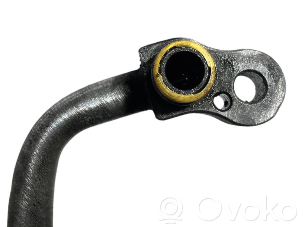 Air conditioner pipe(s) / hose(s)