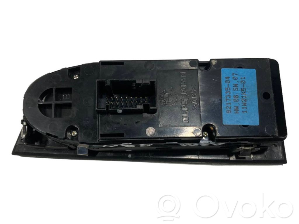 Power window switch