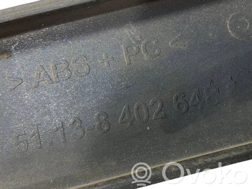 Priekšējā luktura dekoratīvā apdare