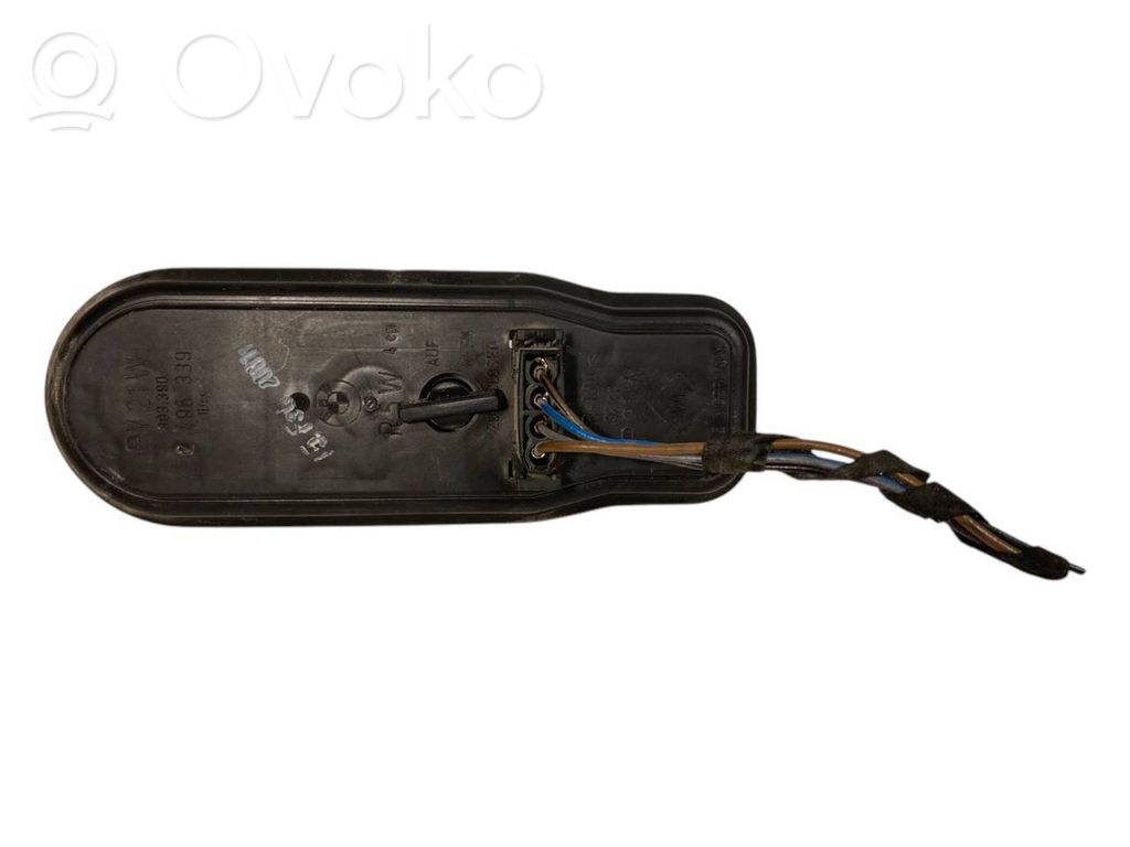 Rear lamp cover holder