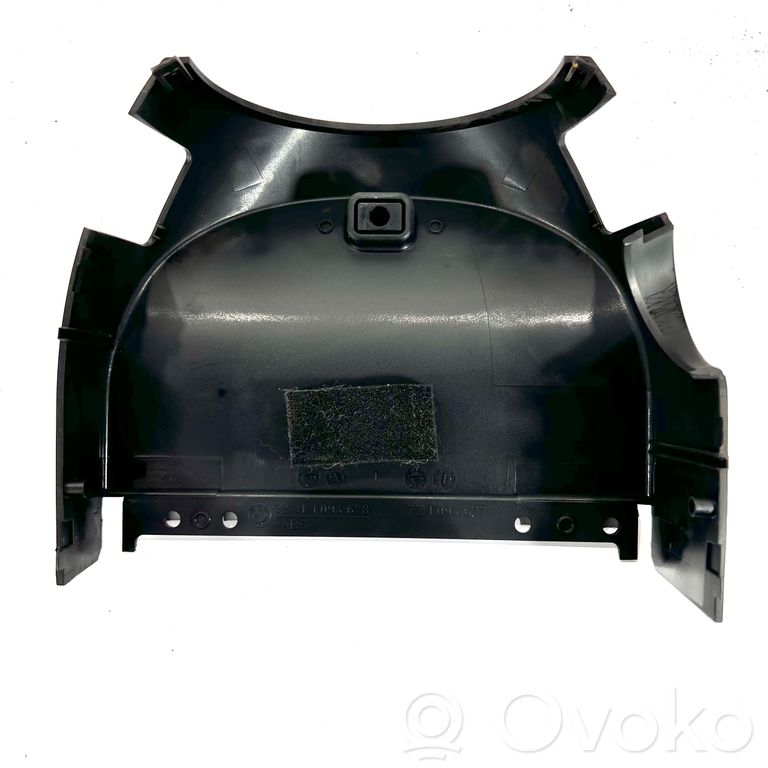Steering axle trim