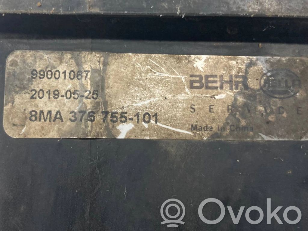 Dzesēšanas šķidruma izplešanās tvertne