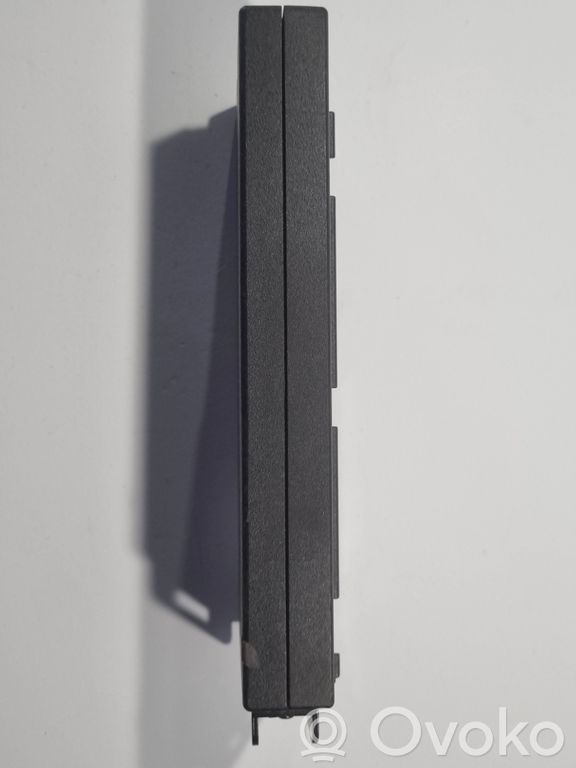 Tālruņa vadības bloks