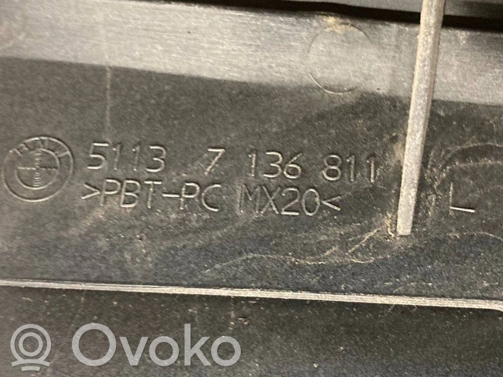 Bagāžnieka dekoratīvā apdare