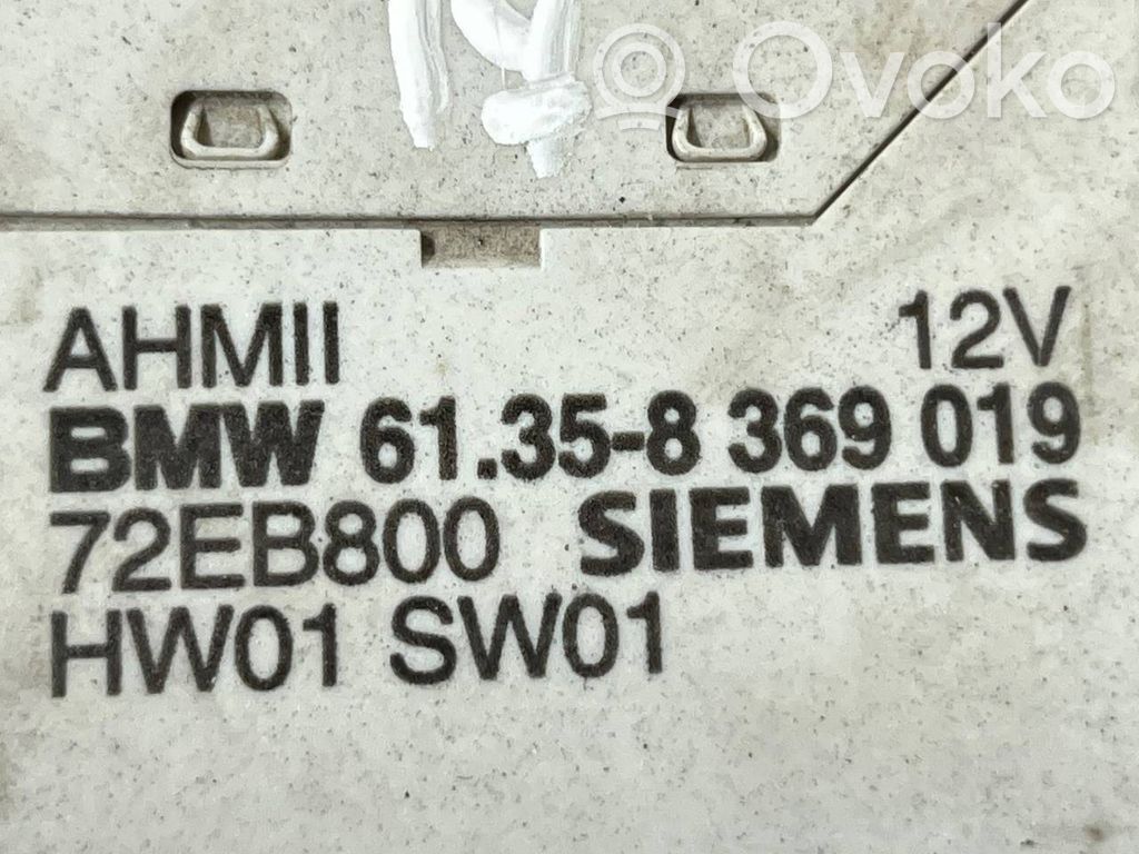 Piekabes āķa vadības bloks