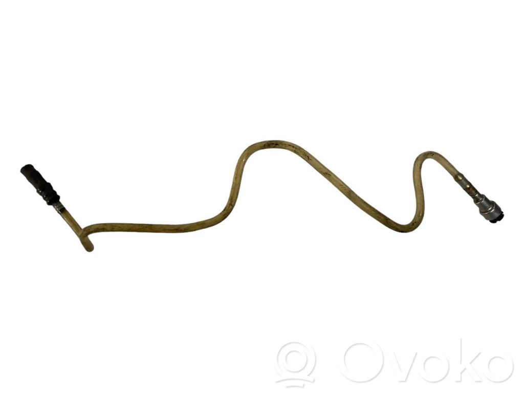 Degvielas caurulīte (-es)