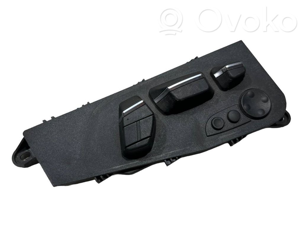 Seat adjustment switch(es)