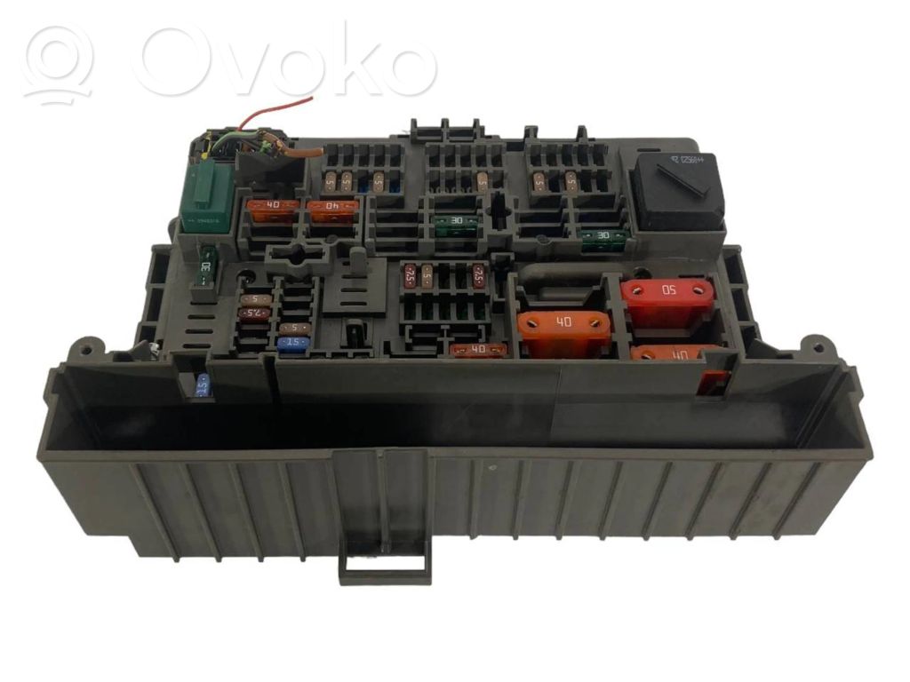 Fuse block