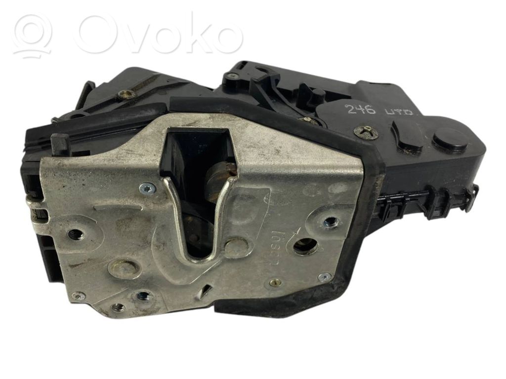 Aizmugurē slēdzene