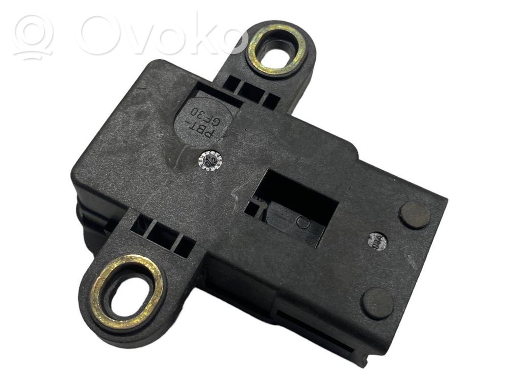 ESP (elektroniskās stabilitātes programmas) sensors (paātrinājuma sensors)