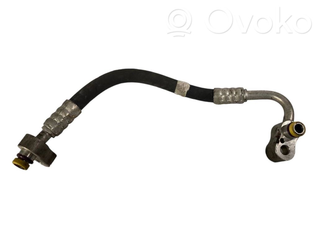 Air conditioner pipe(s) / hose(s)