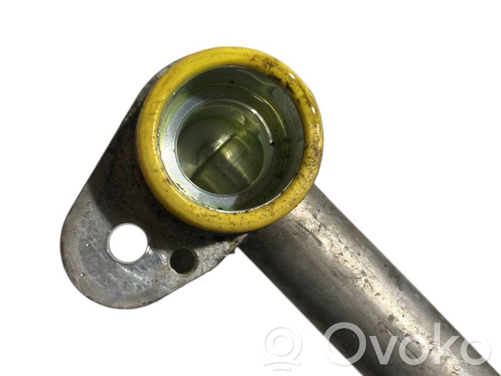 Air conditioner pipe(s) / hose(s)