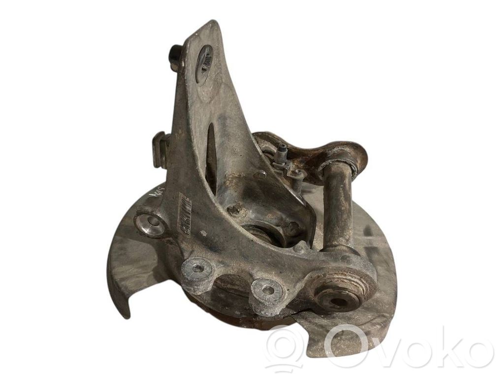 Aizmugurē riteņa rumbas vārpstas šarnīrs (stupica, capfa)