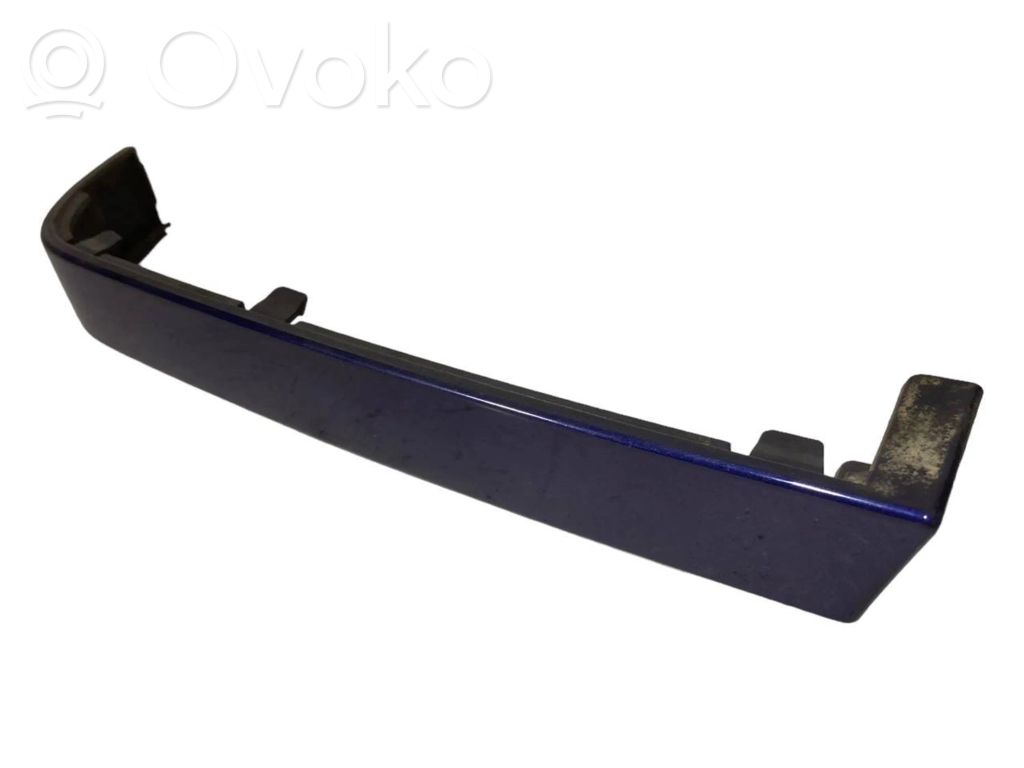 Taillight trim
