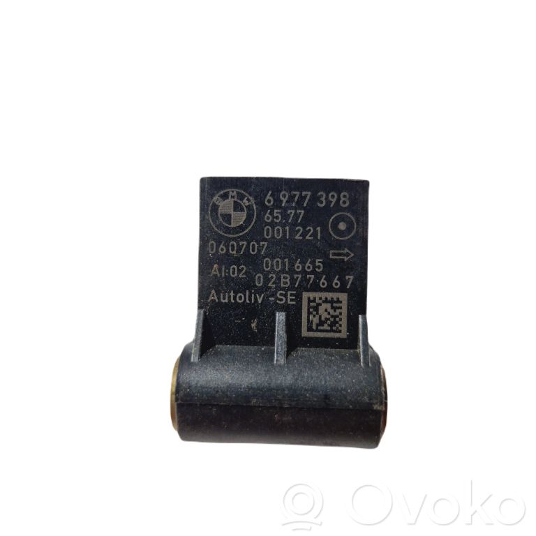 Airbag impact sensor