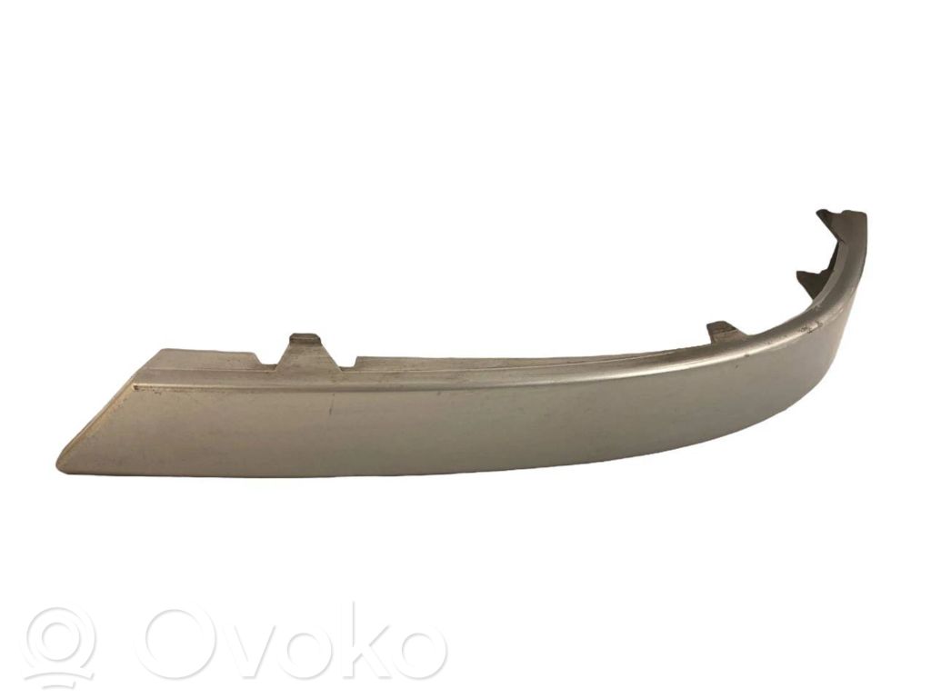 Taillight trim