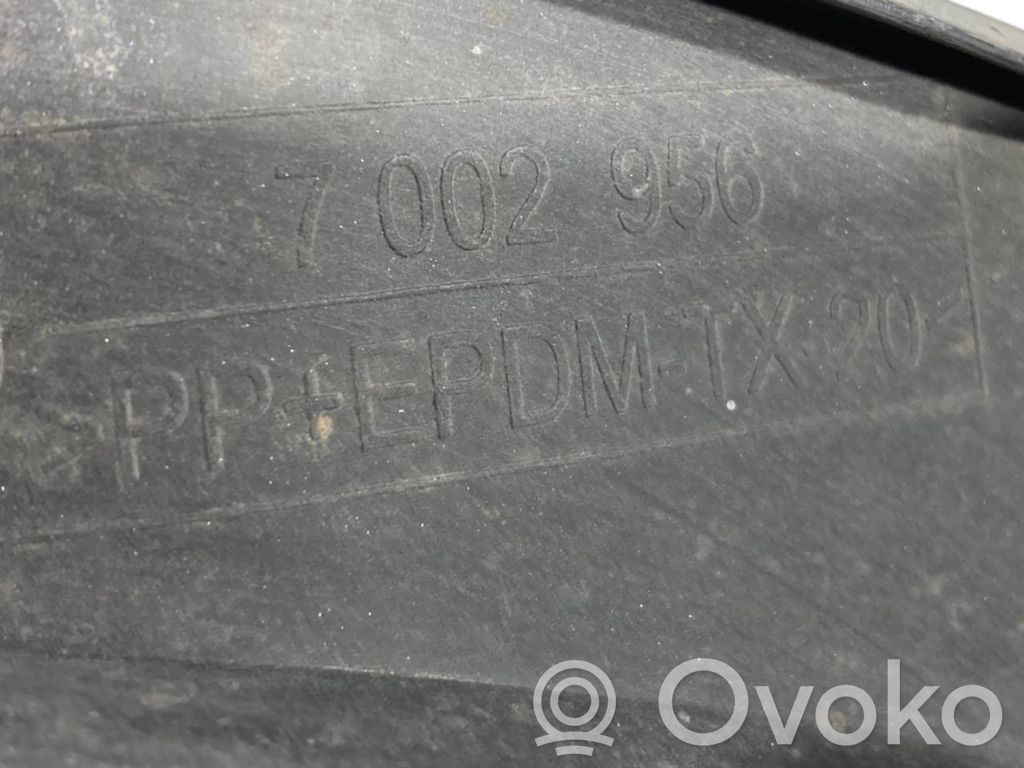 Exhaust surround trim