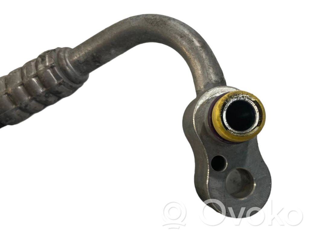 Air conditioner pipe(s) / hose(s)