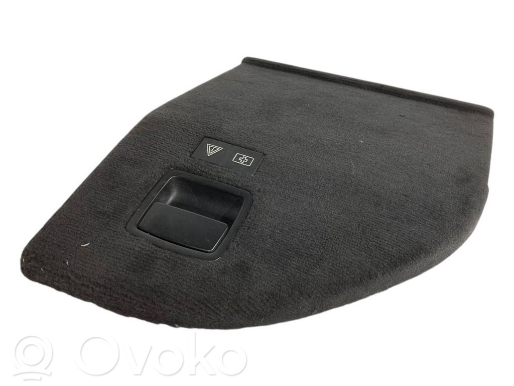 Side decorative trim panel