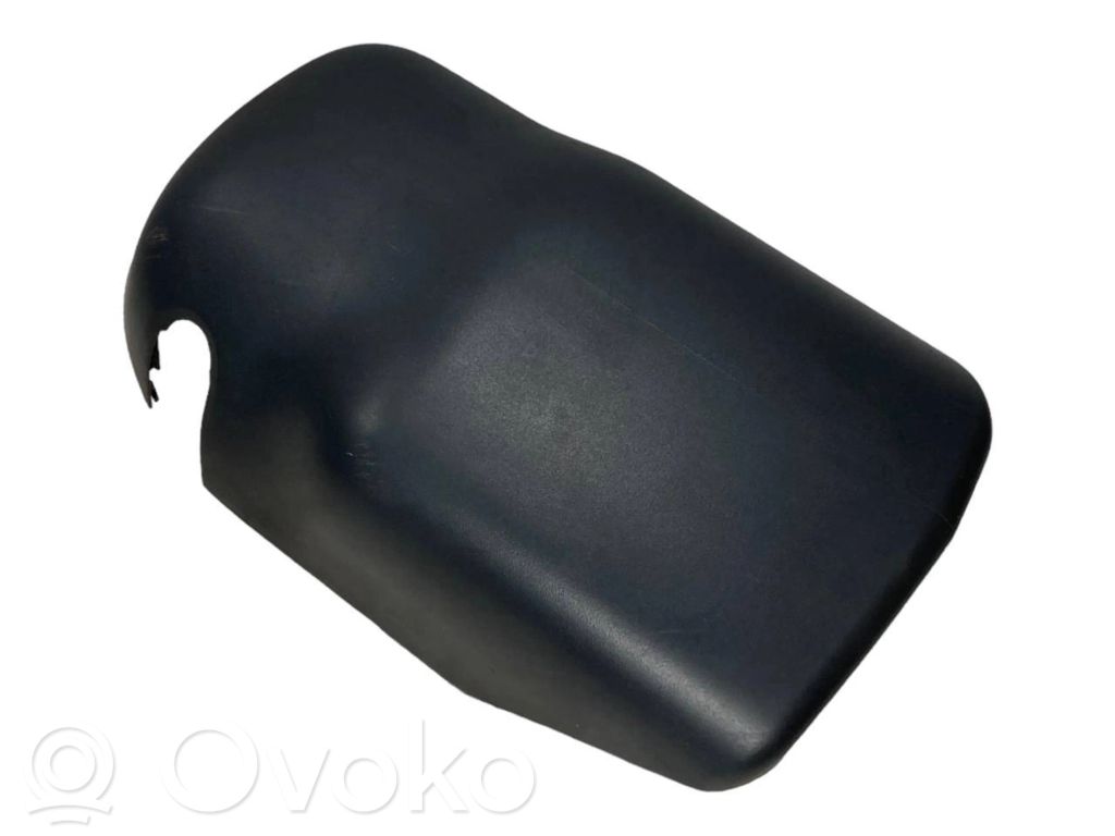 Steering axle trim
