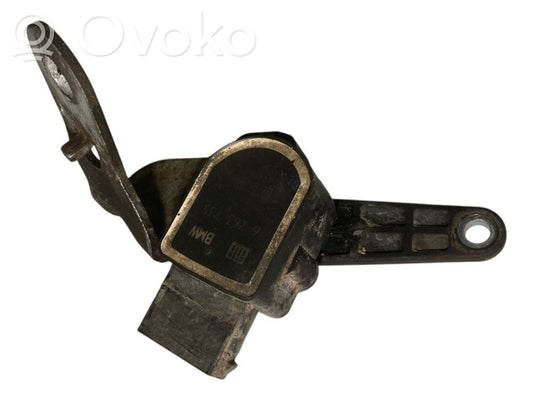 Augstuma sensors (priekšējo lukturu)