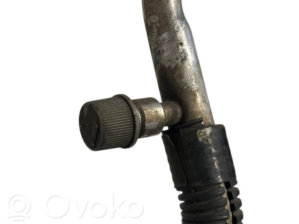 Gaisa kondicioniera caurulīte (-es) / šļūtene (-es)