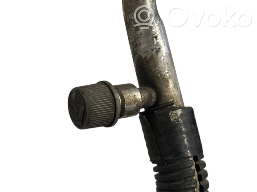 Gaisa kondicioniera caurulīte (-es) / šļūtene (-es)