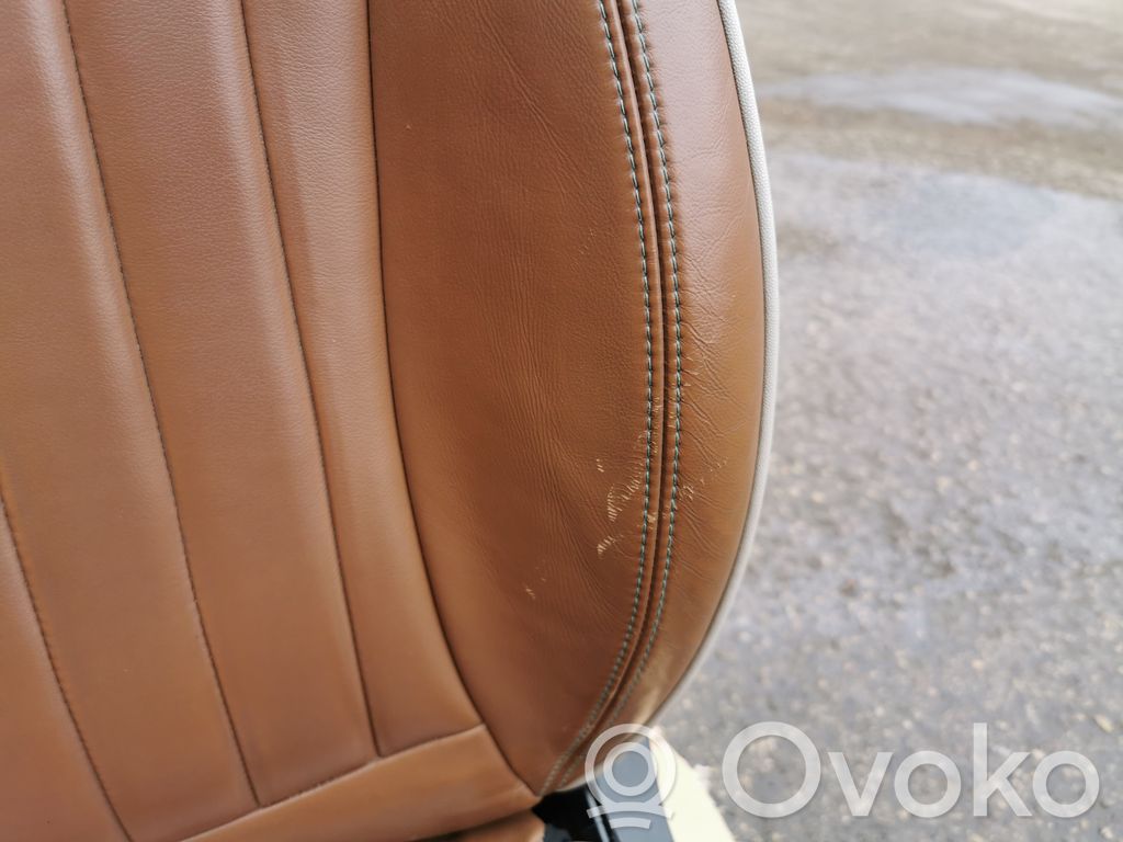 Salona daļu komplekts