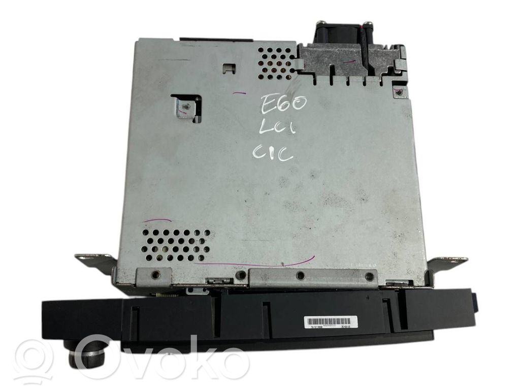 Radio / CD/DVD player / navigation