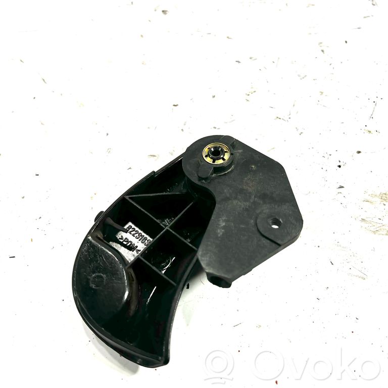 Engine hood release handle