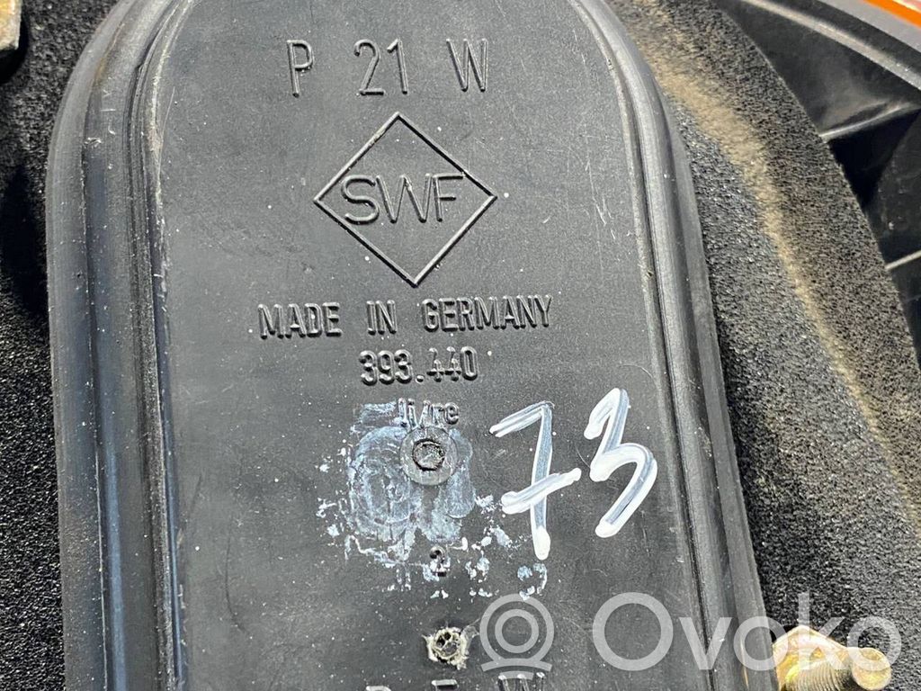 Aizmugurējais lukturis virsbūvē